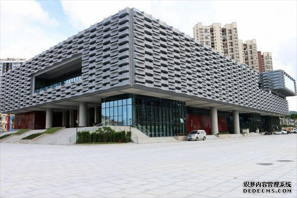 金海岸文化藝術(shù)中心采用吊式彈簧<a href='http://www.yndfyj.cn' target='_blank'><u>減震器</u></a>